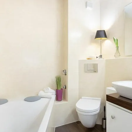 Aleyna Comfortable Holiday home *